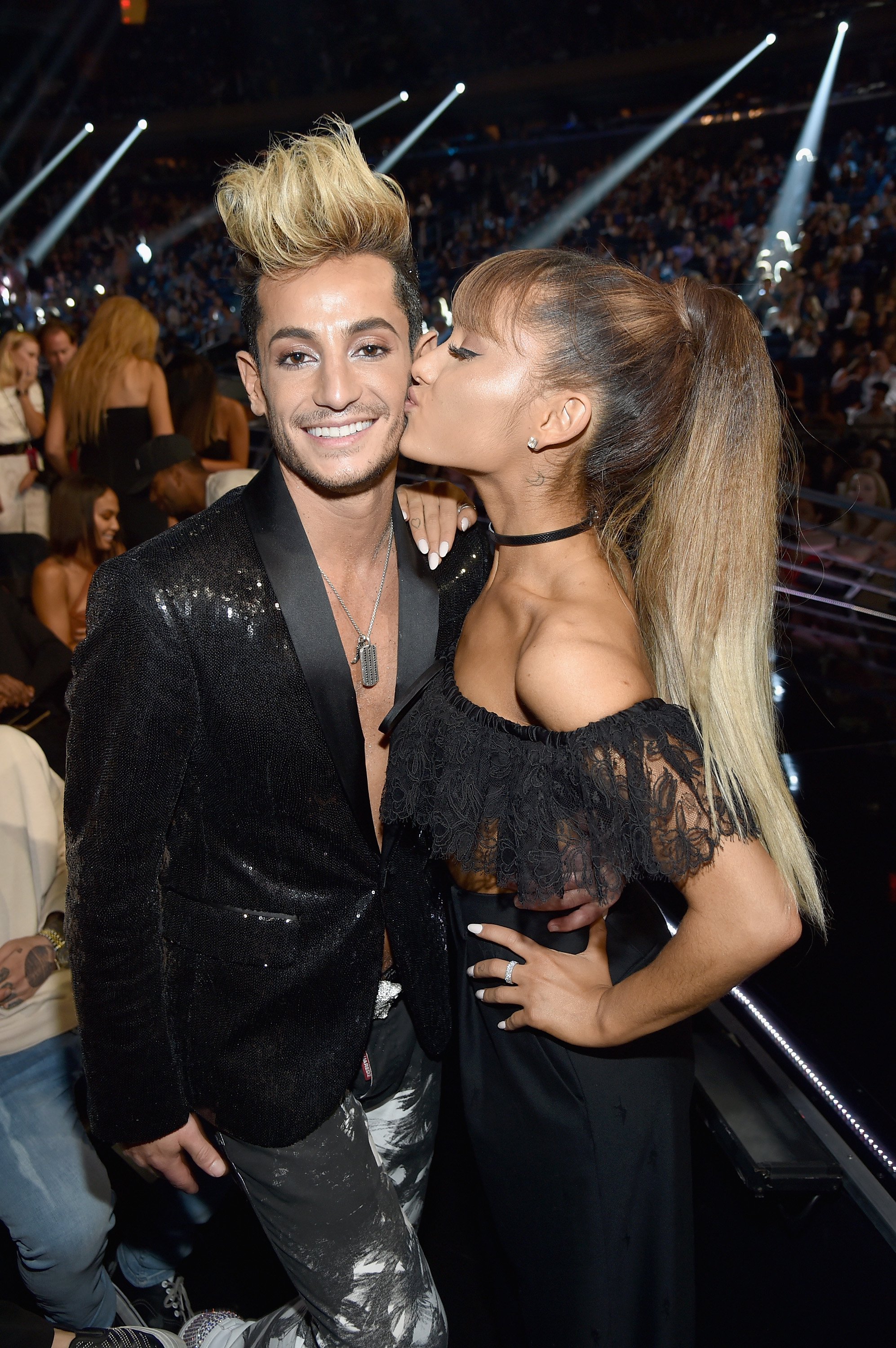 Ariana Grande kissing Frankie Grande on the cheek