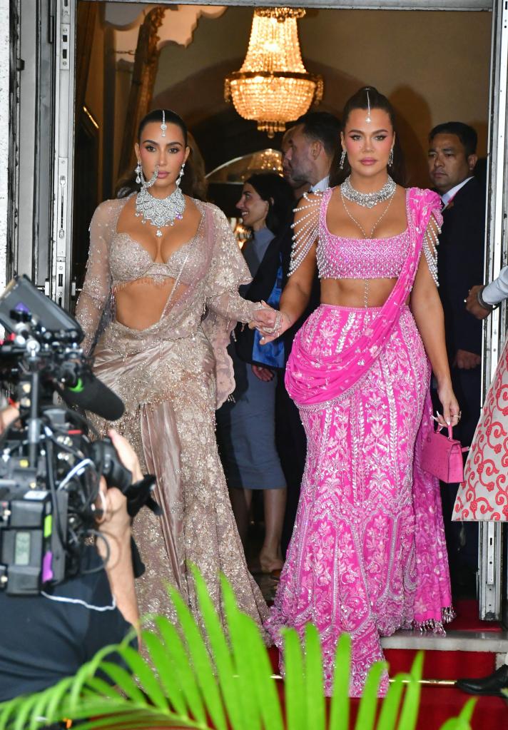 Kim and Khloe Kardashian at the July 2024 wedding of Anant Ambani and Radhika Merchant