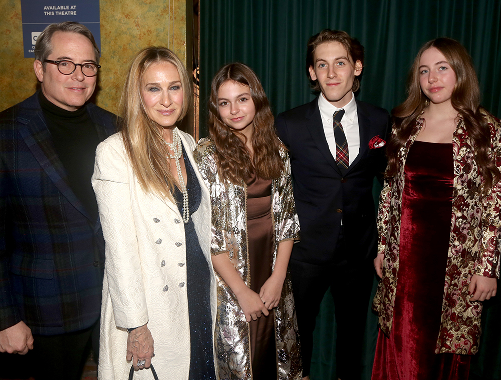 Matthew Broderick, Sarah Jessica Parker, Tabitha Hodge Broderick,James Wilkie Broderick and Marion Loretta Elwell Broderick in Dec 2022.