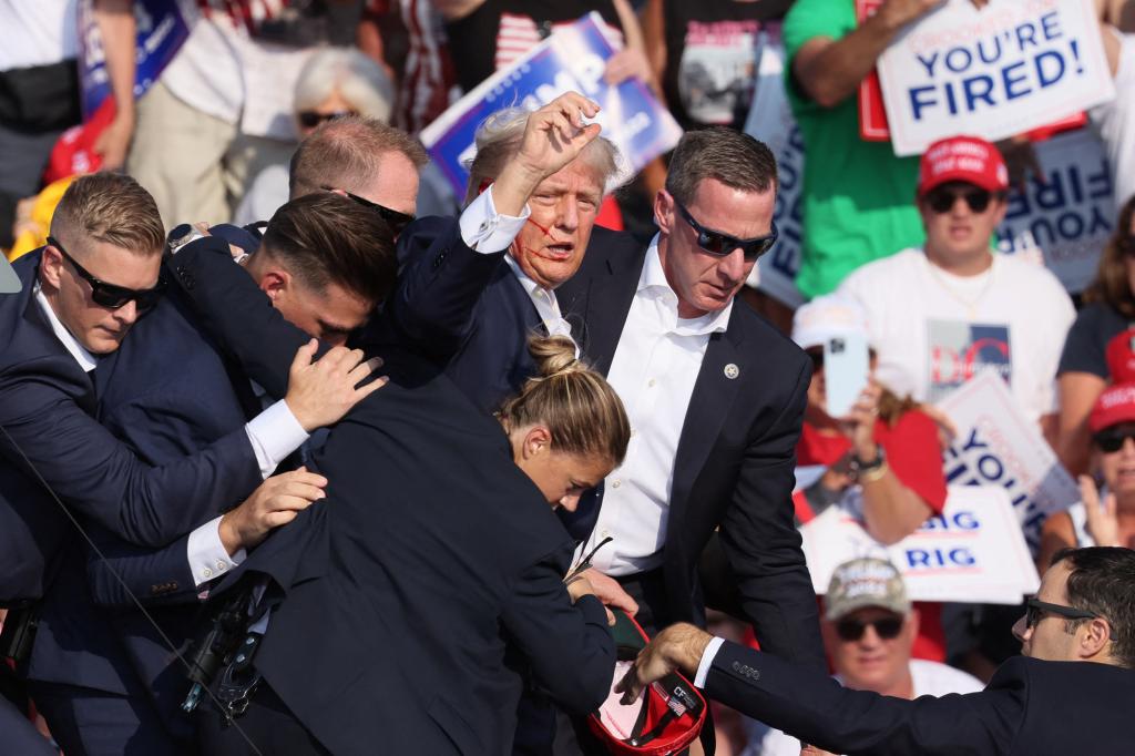 Donald Trump bleeding at Pennsylvania rally