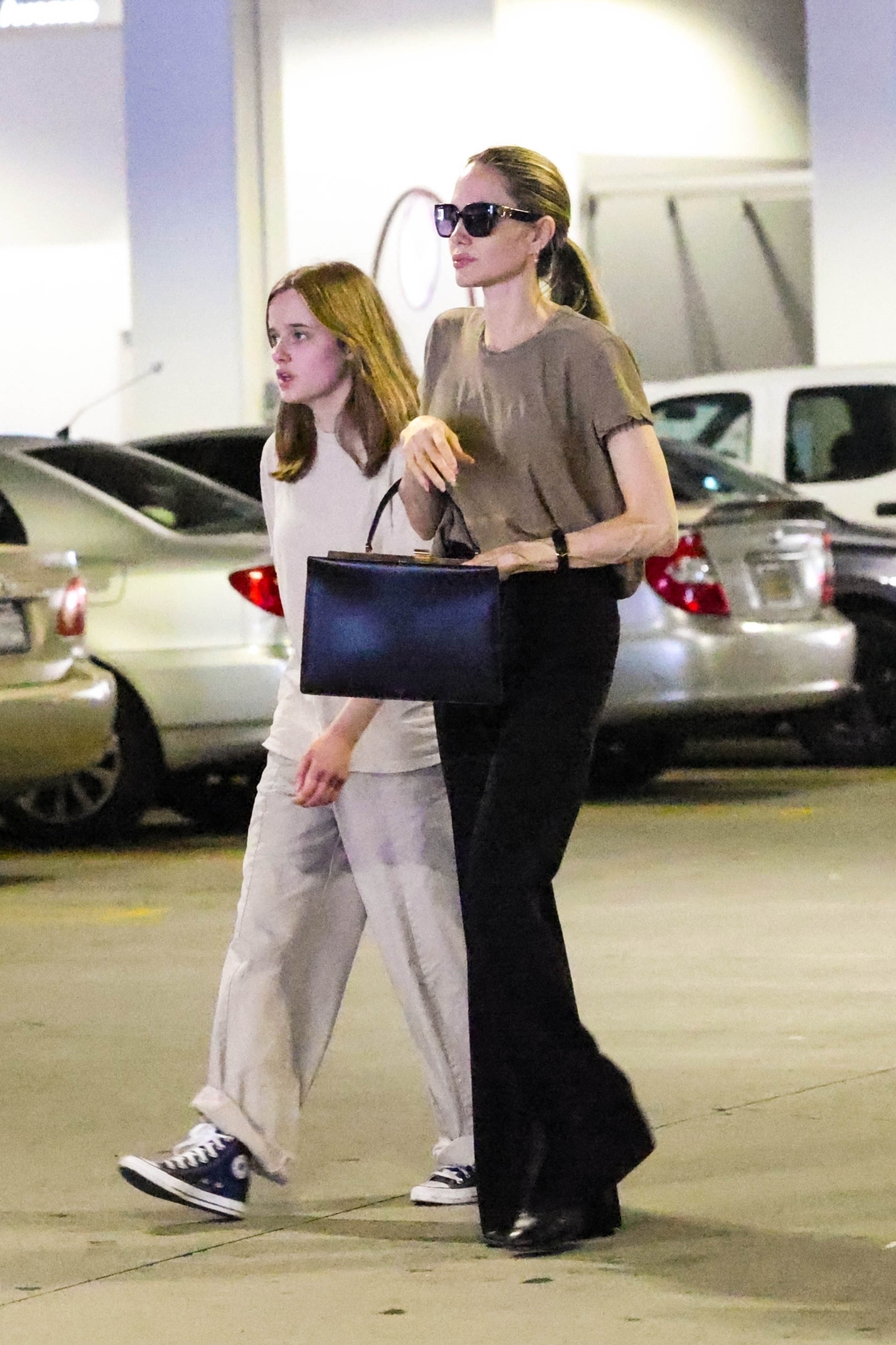 angelina jolie and daughter vivienne