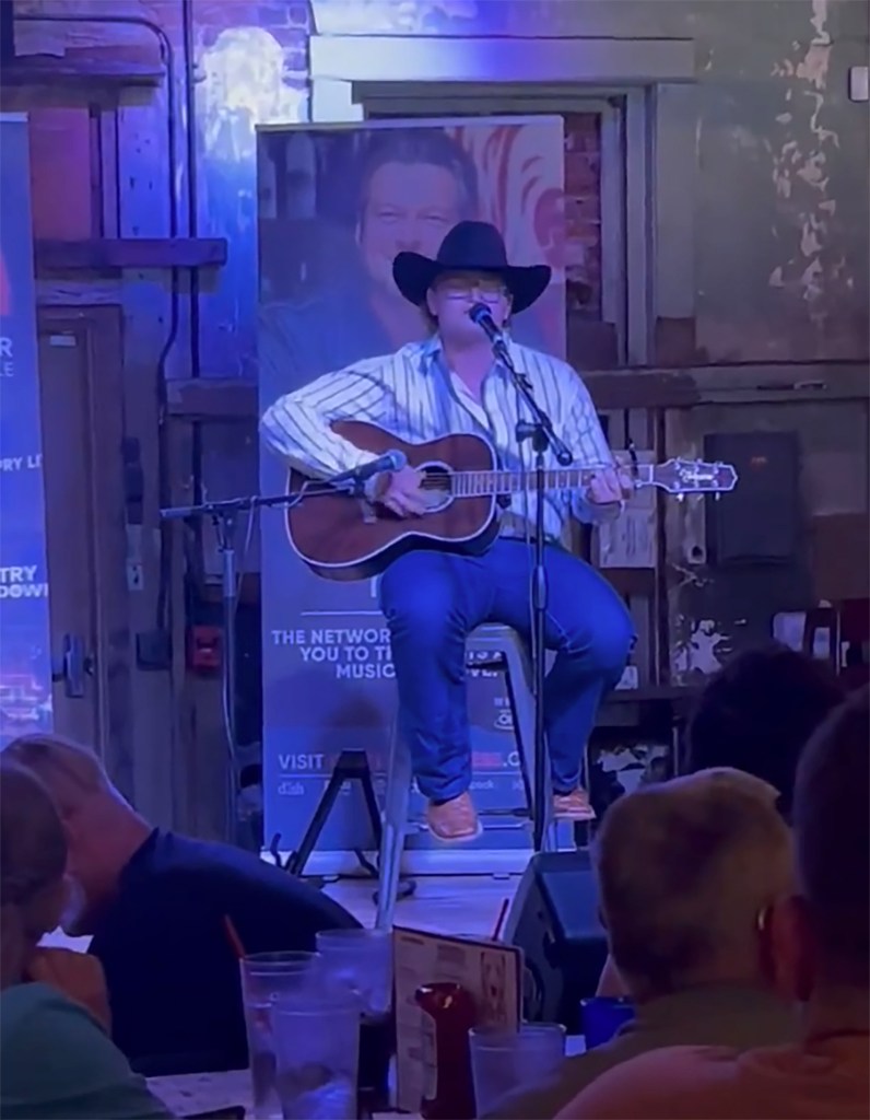 The 15-year-old took the stage at Ole Red Monday night.