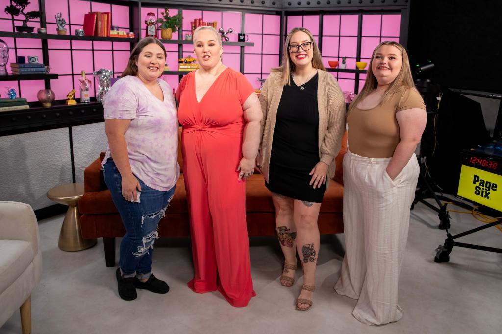 "Mama June" Shannon and her daughters