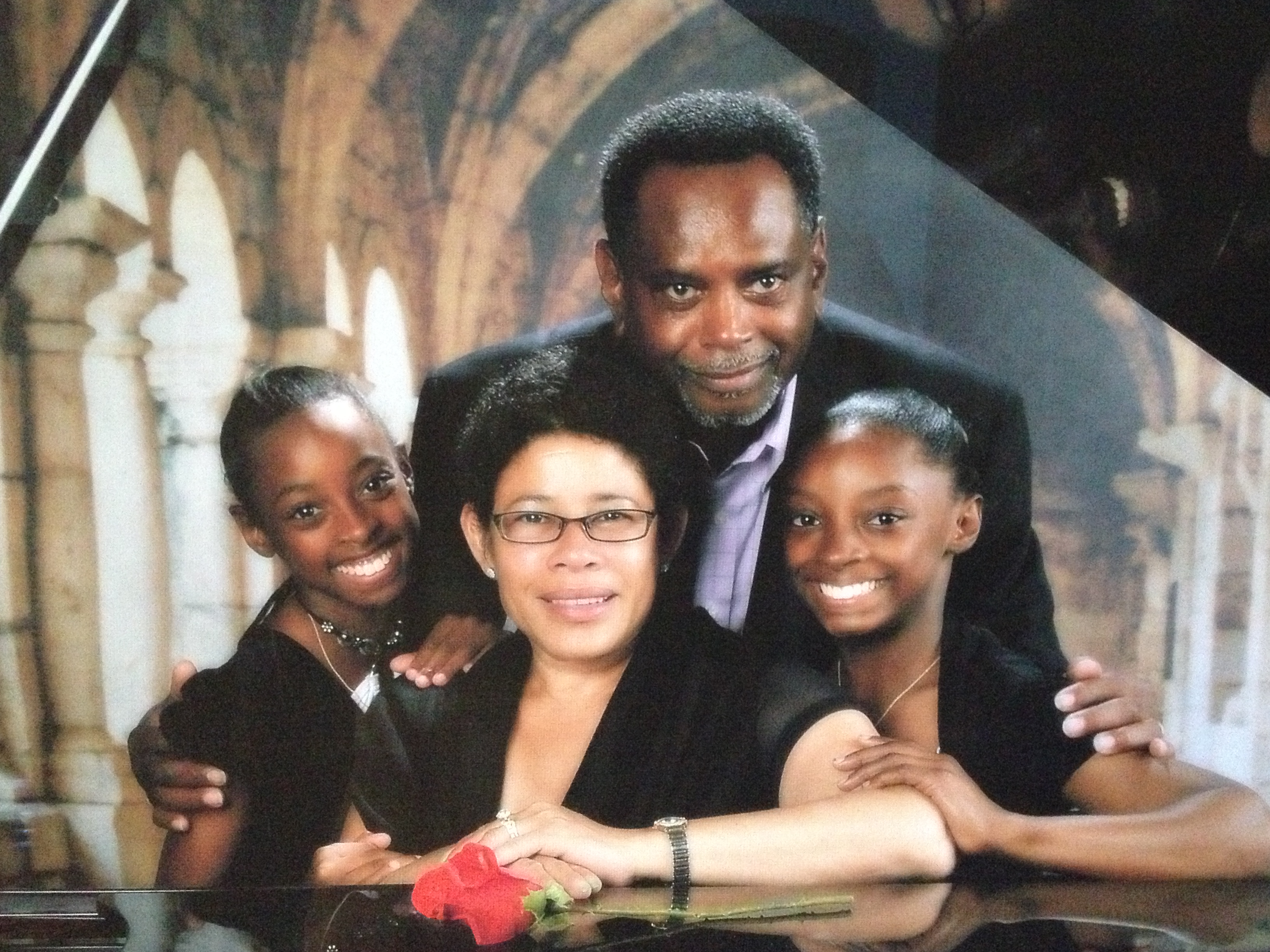 Adria Biles, Ronald Biles, Nellie Biles and Simone Biles in a portrait