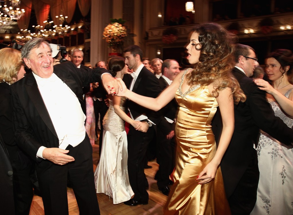 Richard Lugner dancing in 2011. 