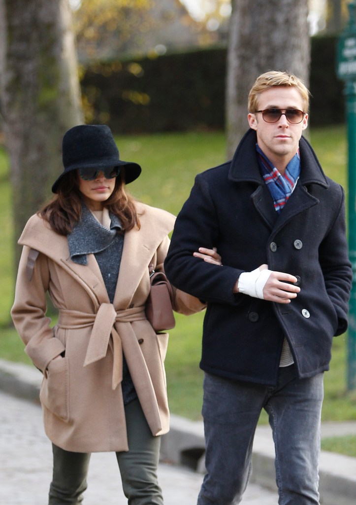 Eva Mendes and Ryan Gosling having a romantic ballade  at Pere Lachaise cemetery in Paris in 2011.