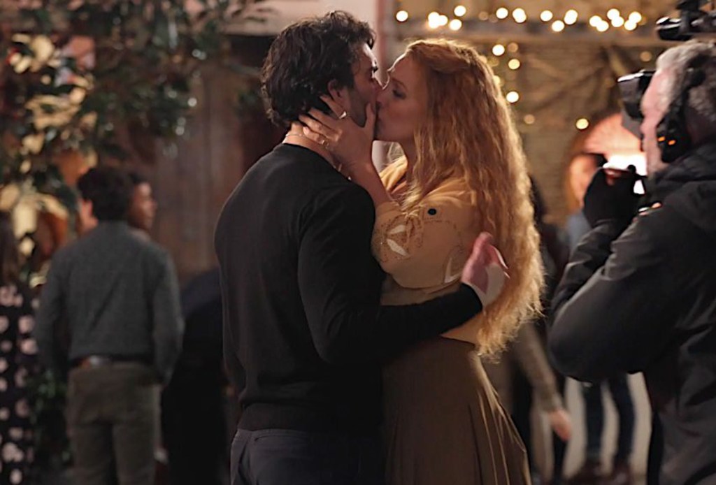 Blake Lively and Justin Baldoni kiss on "It Ends With Us".