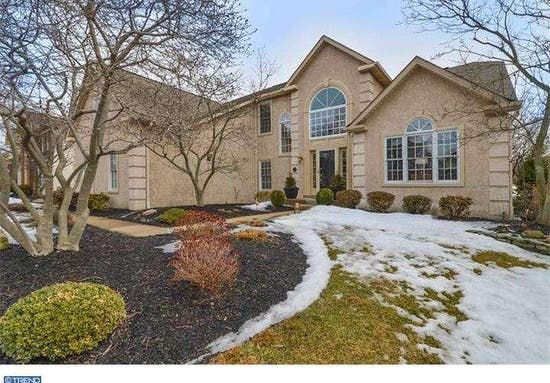 $500K Country Club Dr. Home Among New Local Listings