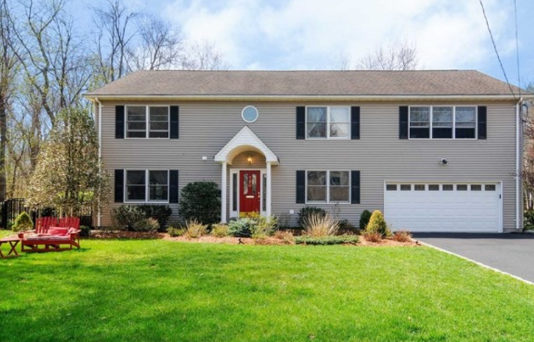 Looking For A New Home? Several Wyckoff And Franklin Lakes Homes Are Available