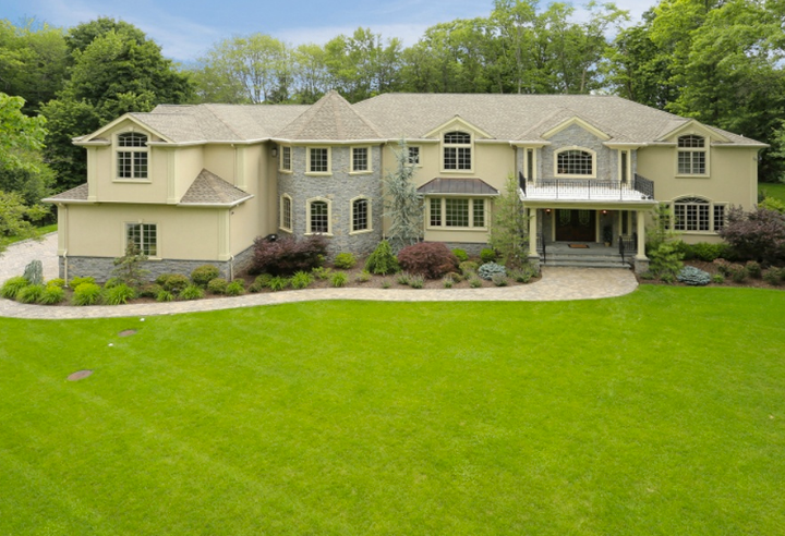 What Wyckoff And Franklin Lakes Homes Are For Sale?