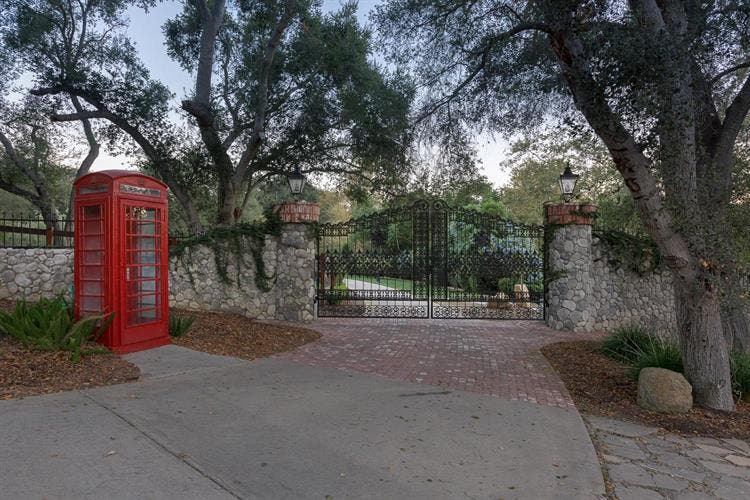 Rock Star's Estate For Sale -- Recording Studio Included