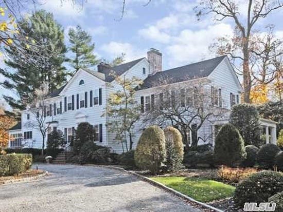 Wow House: Former Estate of Renowned Opera Singer