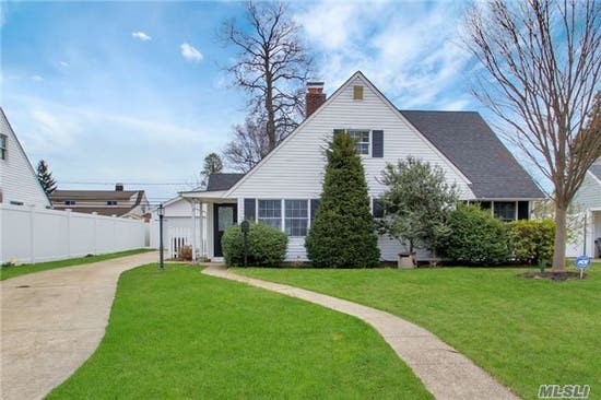 Open Houses in Levittown This Weekend