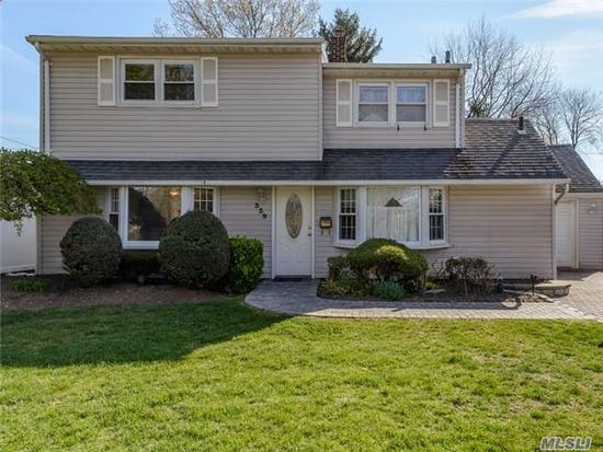 Open Houses in Levittown This Weekend