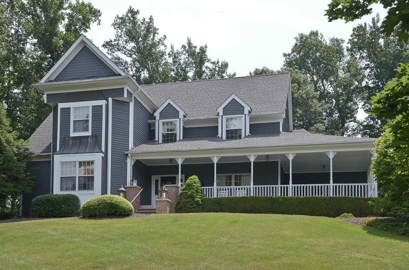 $880K Selling Price for 10-Room Tall Timber Drive Home