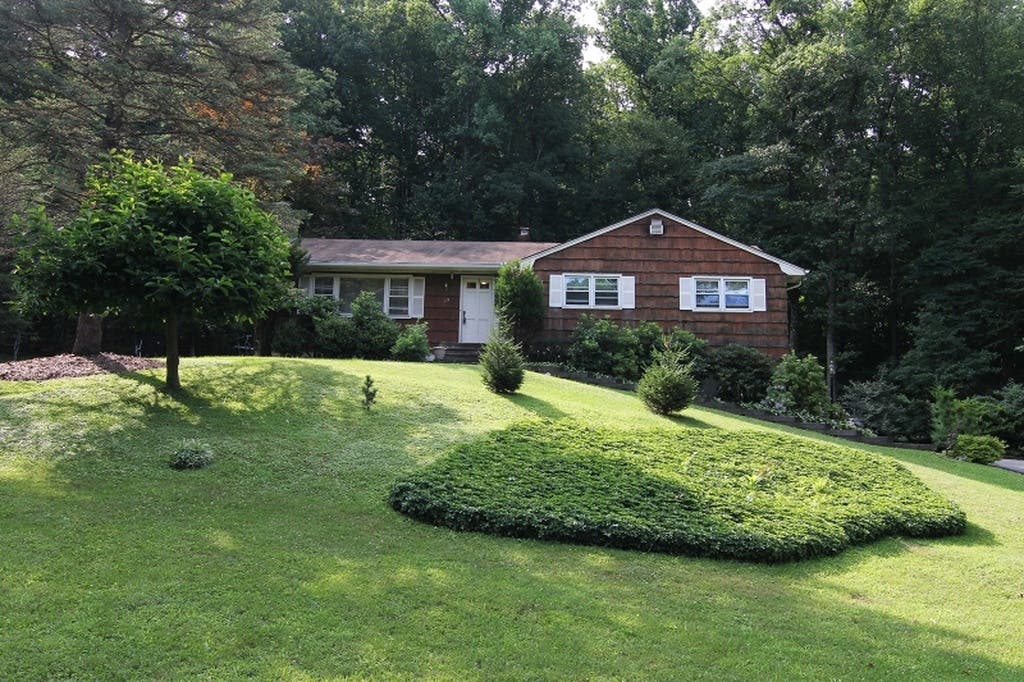 $322K Asking Price for 3-Bedroom Overlook Road Home