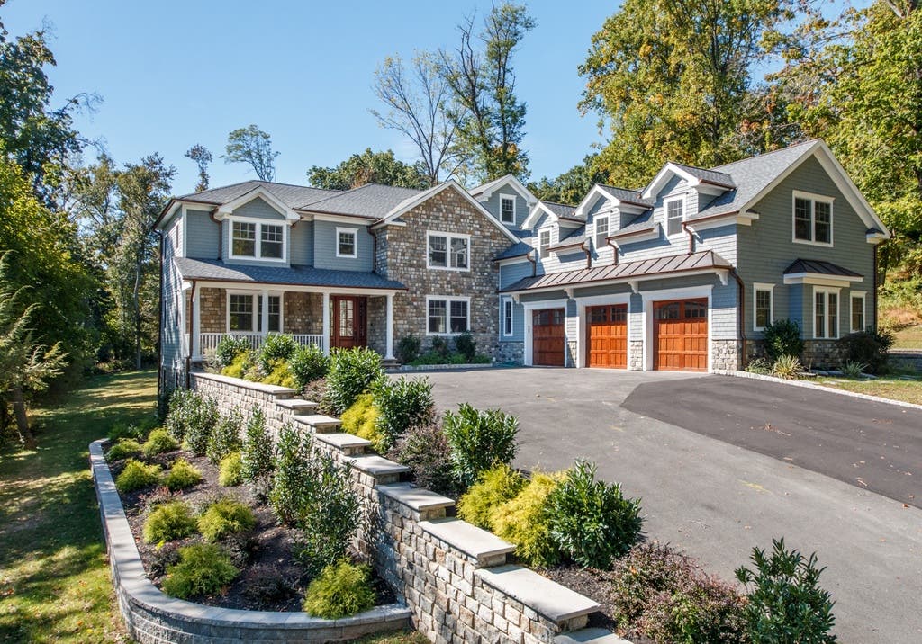 $2.095M Asking Price for 7-Bedroom Fairmount Avenue Home