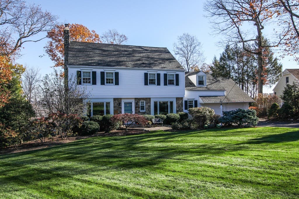 $749K Asking Price For 4-Bedroom Skyline Drive Home