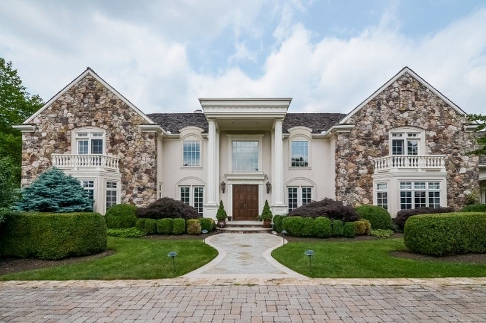 $3.39M: Take A Look Inside 5-Acre Chester Township Estate