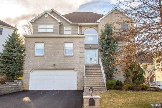 $769K: Take A Look Inside 5-Bedroom Parsippany Home