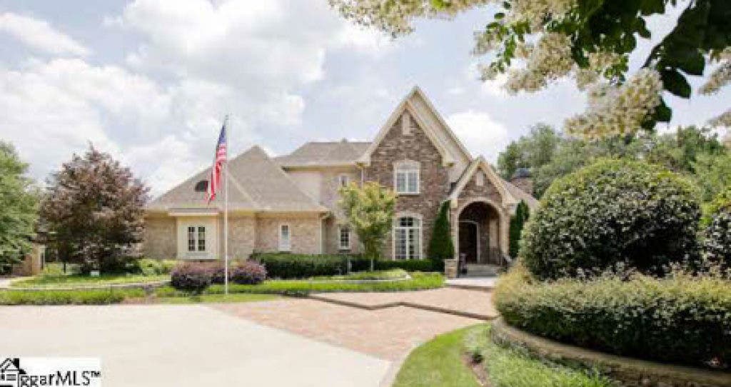 House Hunt: 30 Simpsonville Homes For Sale
