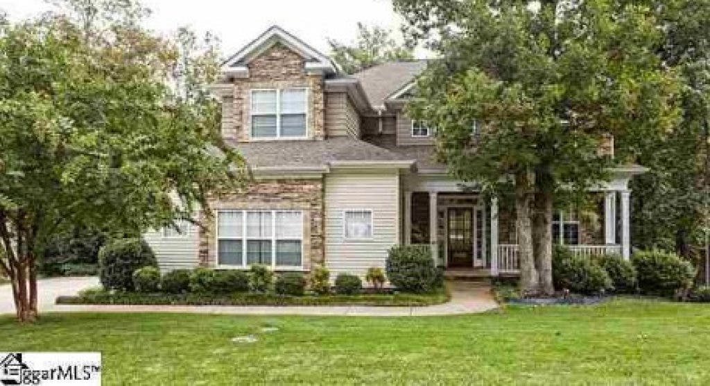House Hunt: 27 Simpsonville Homes For Sale