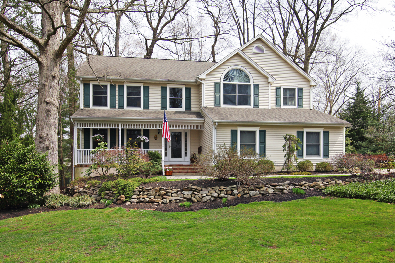 Townsend Dr. Home Sells for $865K