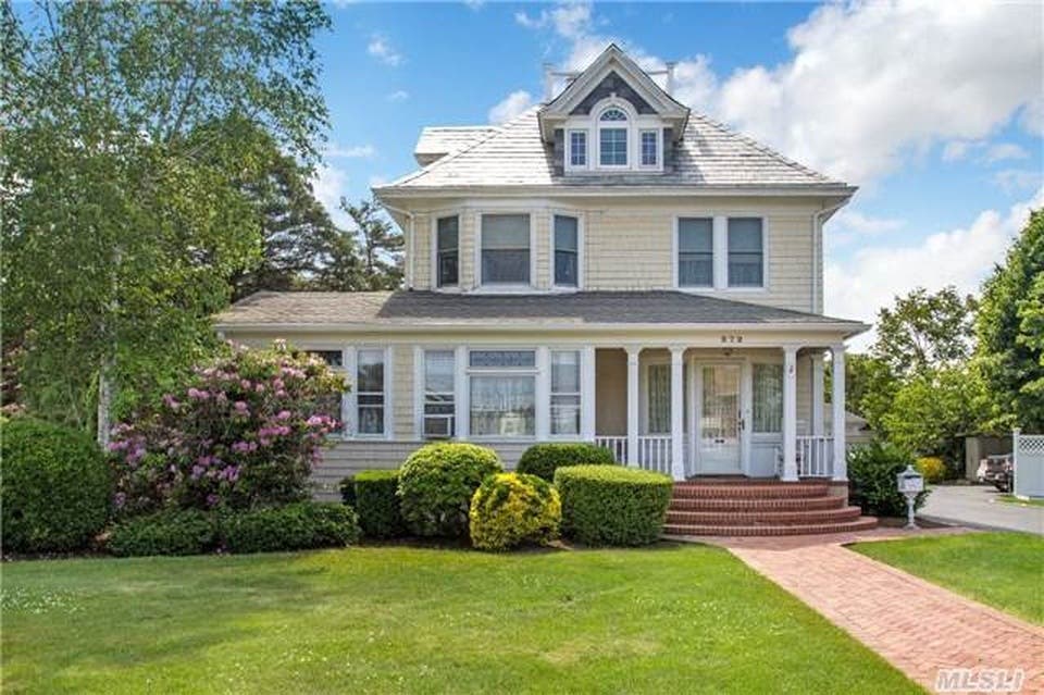 Wow House: 4-Story Patchogue Home Built in 1800s