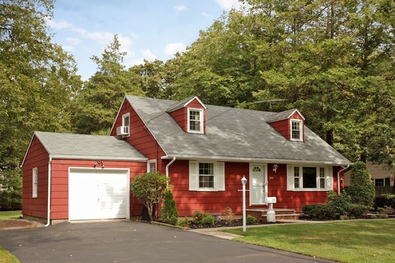 Swans Mill Lane Home in Scotch Plains Sells for $930K