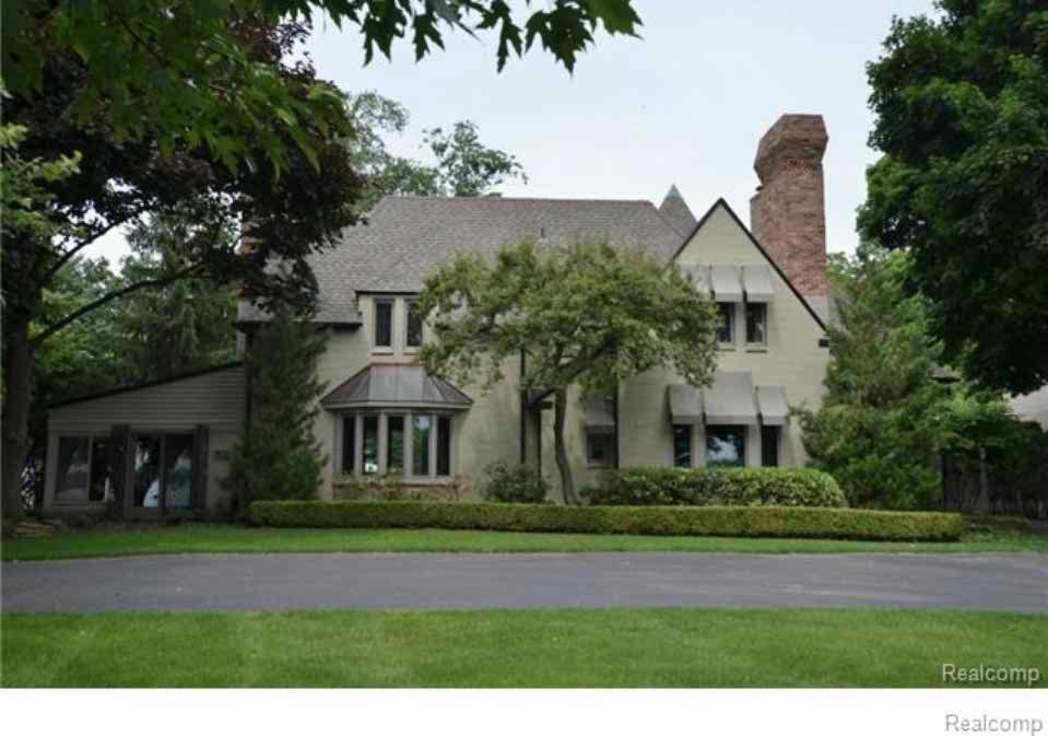 Michigan Wow Houses: Mansions Offer Spectacular - But Different - Water Views