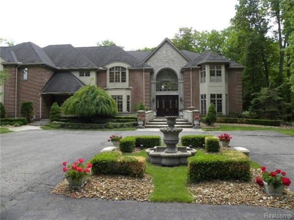 Michigan Wow Houses: Steal This Foreclosure at $2.65 Million