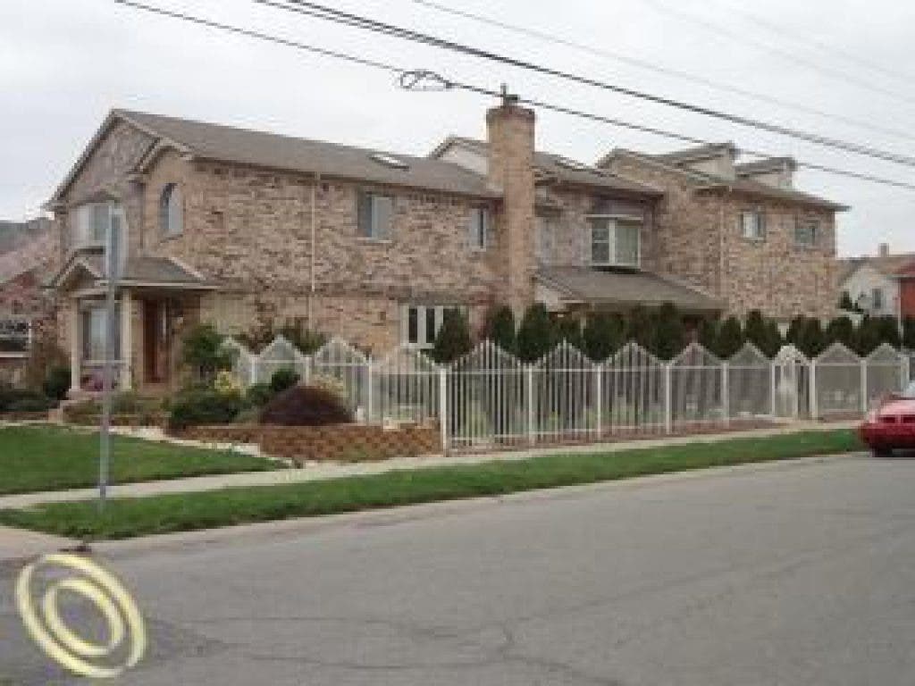 Huge 6-Bedroom Home New on the Market in Dearborn