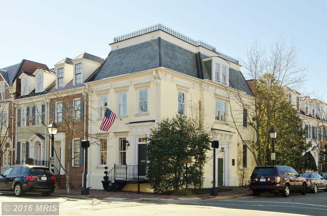 Old Town Alexandria 'WOW' House: Spacious Victorian in Prime Location