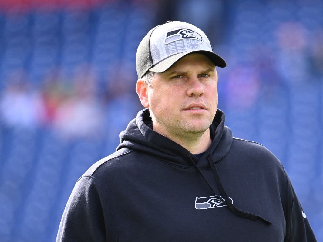 The Bears are reportedly closing in on hiring Seattle Seahawks offensive coordinator Shane Waldron to replace Luke Getsy, who was fired.