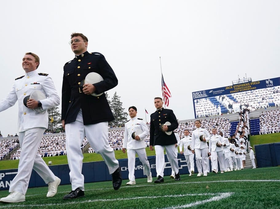 Putin 'NATO-ized Europe' Biden Tells Naval Academy 2022 Grads: Photos