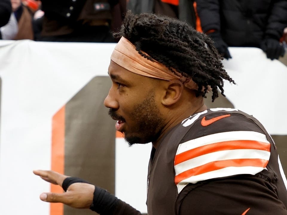 😟 Myles Garrett Hurt, Flipped His Porsche + 'Blade' Films In CLE