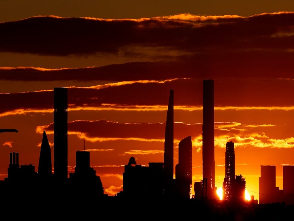 A view of the New York City skyline is seen as the sun sets in Sep. 2021.