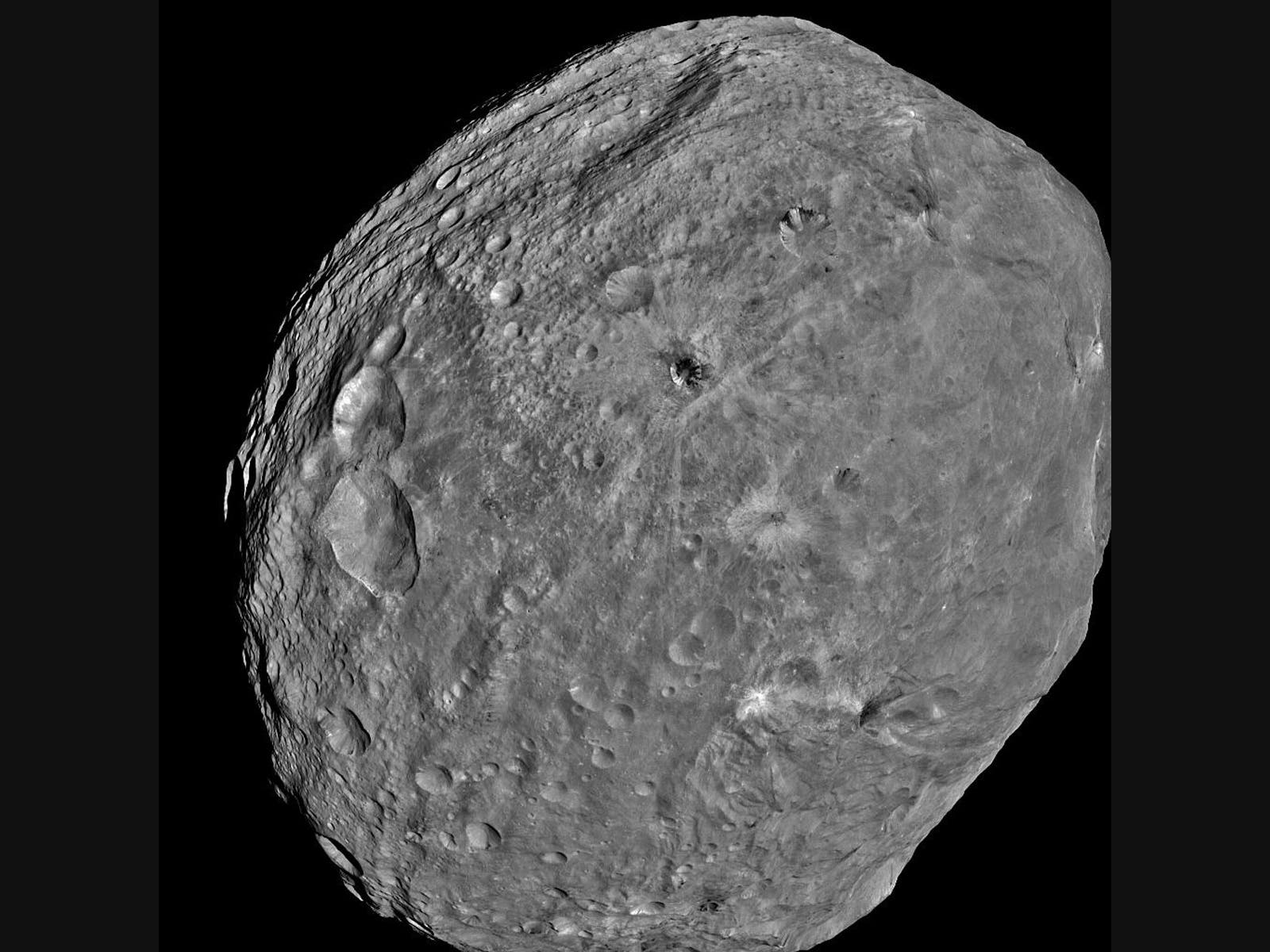 A picture of the Vesta Asteroid, about 3,200 miles from the Earth's surface, in 2011