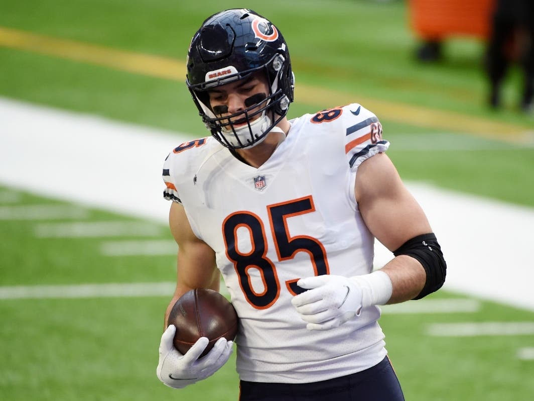 Cole Kmet #85 of the Chicago Bears warms up before the game against the Minnesota Vikings at U.S. Bank Stadium on December 20, 2020 in Minneapolis, Minnesota. 