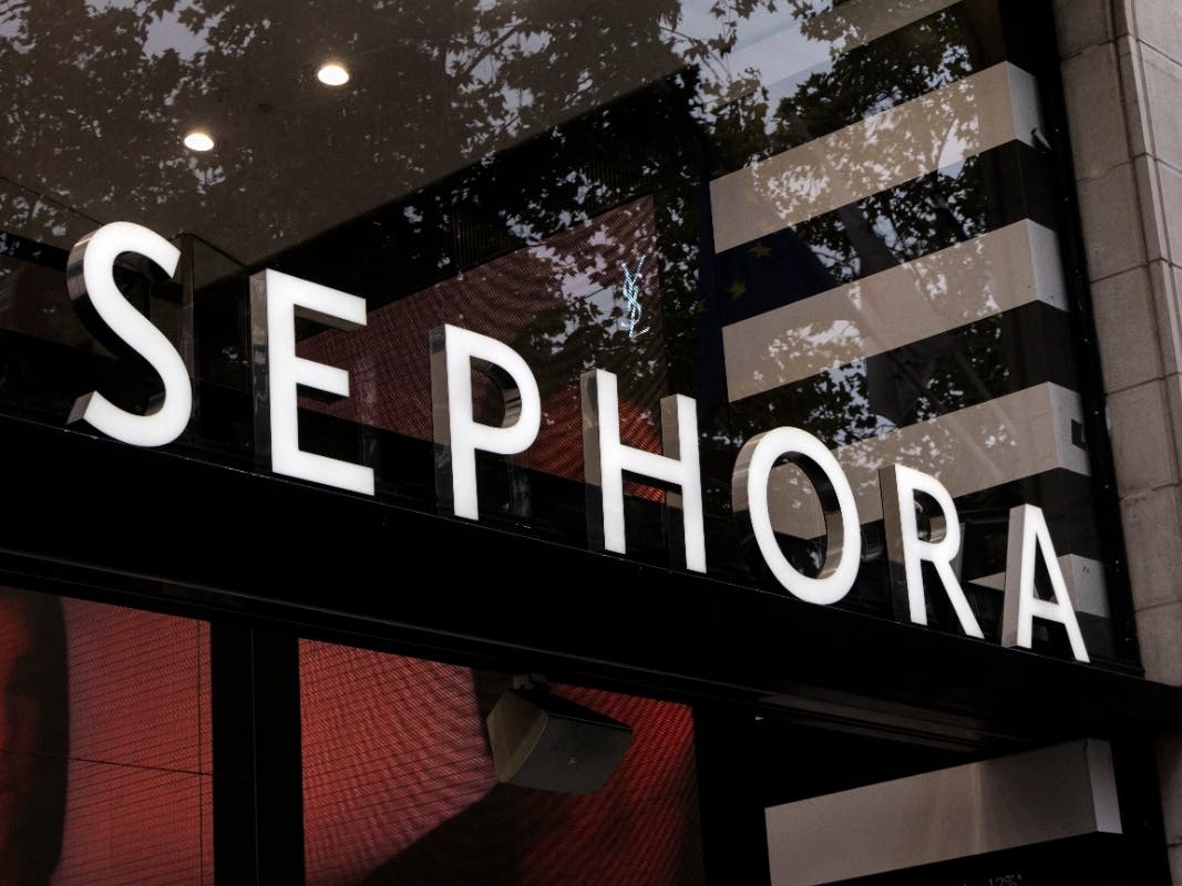 Kohl's unveils new Sephora makeup stations.