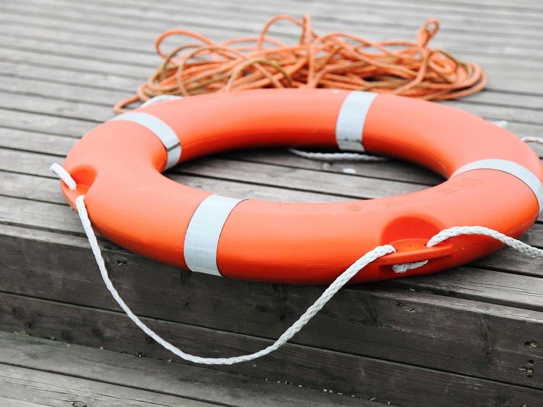 4 Off-Duty Coast Guard Members Save Drowning Swimmer In South Jersey