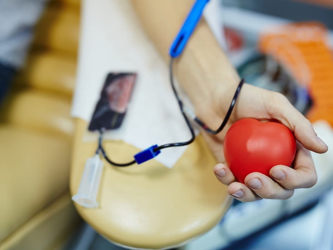 The American Red Cross announced Monday that anyone who donates blood, platelet or plasma in February will receive a $10 Amazon gift card​. 