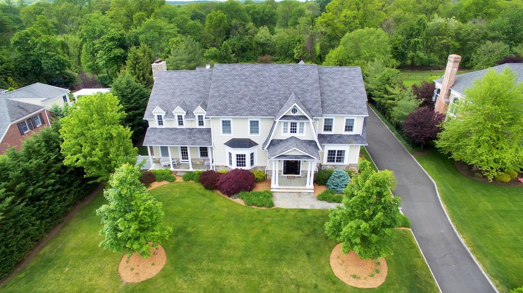 $2.4M Willow Pond Estate Up For Sale In Wyckoff