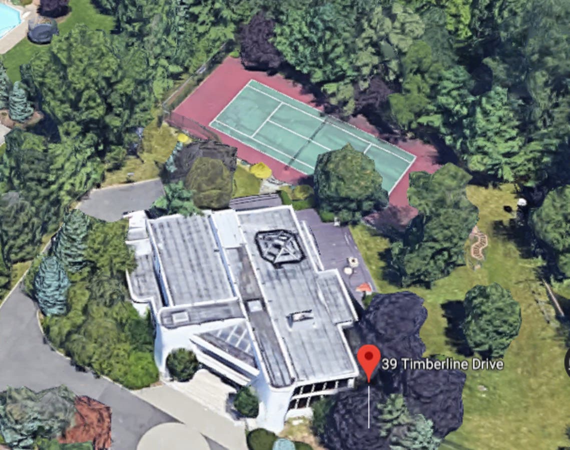 Could Someone Buy Lil' Kim's Bergen County Mansion For $100?