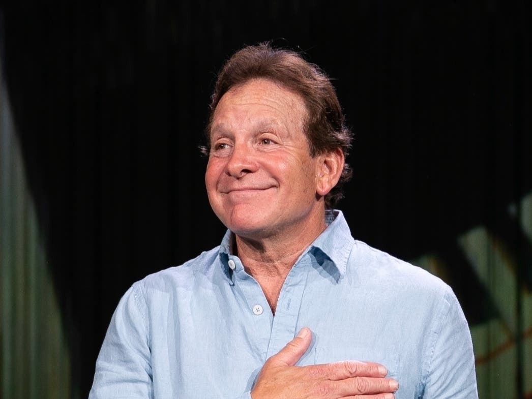 Despite a dizzying ascent to fame, actor Steve Guttenberg has always kept his heart, and values, deeply entwined with his Long Island roots.