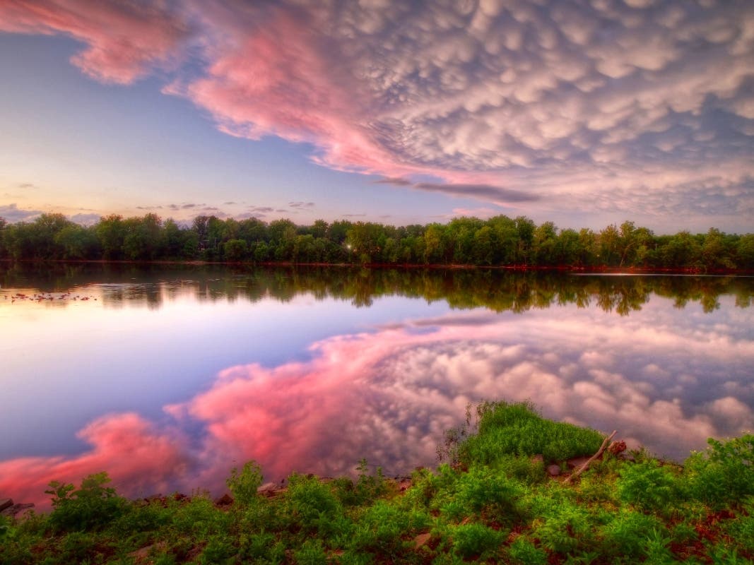 Snapshot: Mirror Image Over Delaware River