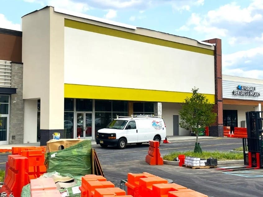 Barnes & Noble has announced an opening date for its new store next month on Route 611 in Doylestown Township.