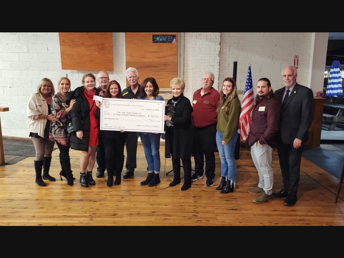 Lindenhurst Chamber of Commerce Holds its 1st Networking Event of 2023