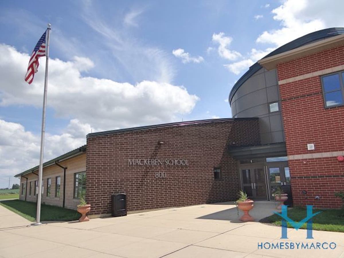 Mackeben Elementary School, Algonquin, Illinois - November 2018