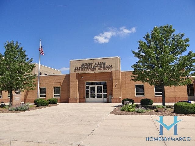 Hunt Club Elementary School, Oswego, Illinois - April 2019